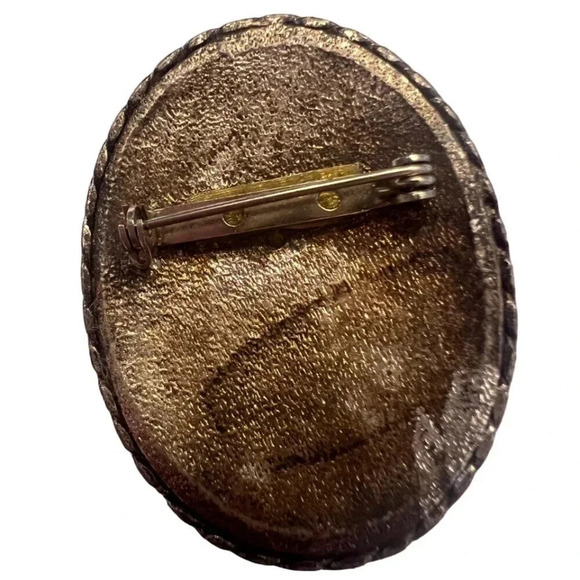 Vintage 60s-70s Oval Engraved Gemstone Brooch Pin Silver Tone - Picture 2 of 2